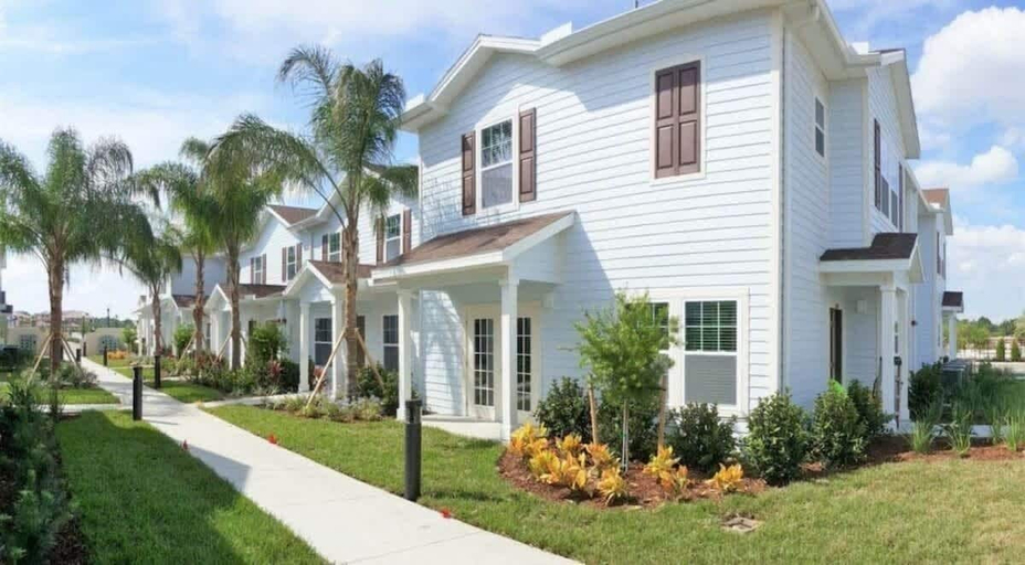 Primary image, Comfortable 3BR Townhome Near Parks, Great Value, Osceola