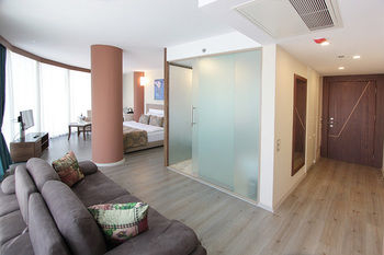 Others 3, Forum Suite Hotel, Merkez