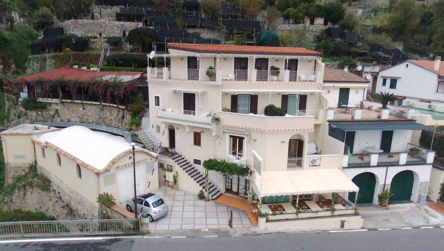 Exterior & Views, Residenza Al Pesce d'Oro, Salerno
