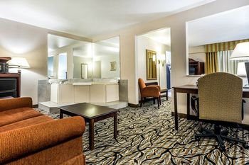 Others 2, Quality Inn Fort Mill near Carowinds Blvd., York