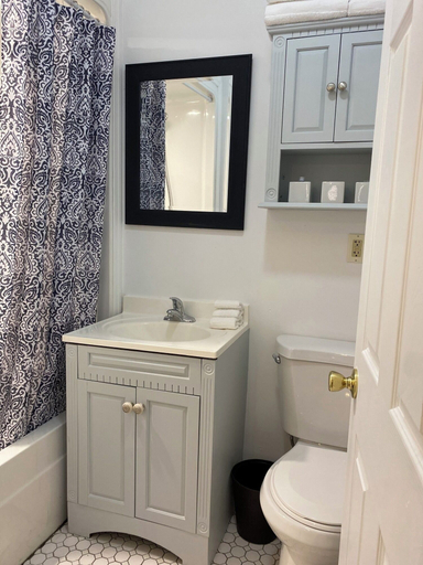 Bathroom 5, The Factory, Dutchess