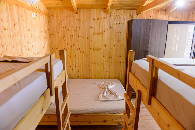 Bedroom 2, ECUADOR Resort, Vlorës