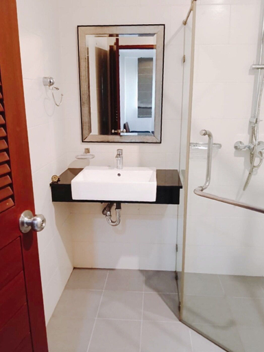 Bathroom 3, Yon INN Sukhumvit 4 - BTS Nana, Khlong Toey