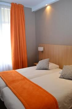 Others 2, Hotel Europe and SPA, Marne