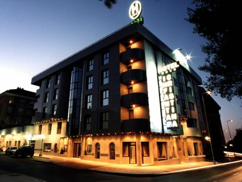 Exterior, Hotel Infanta Cristina, Jaén