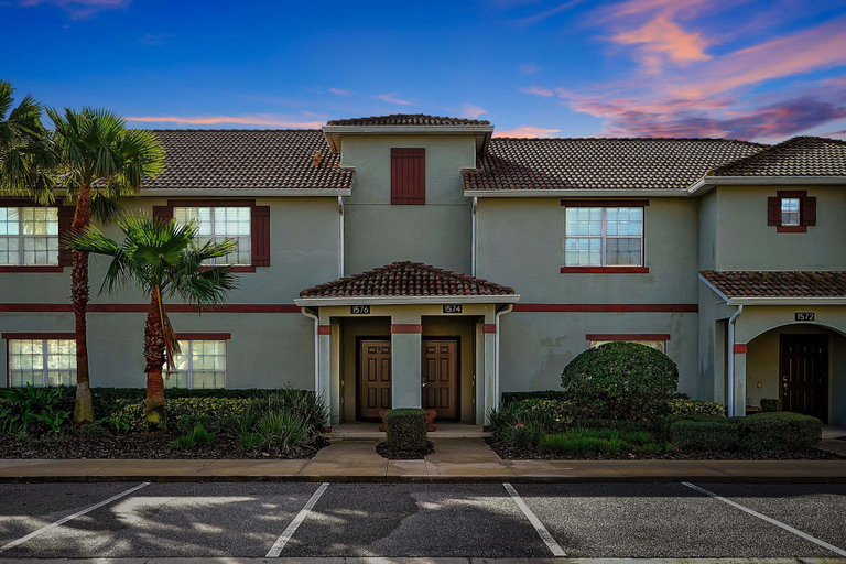 Primary image, 1576 Moon,champions Gate,4bed, Osceola