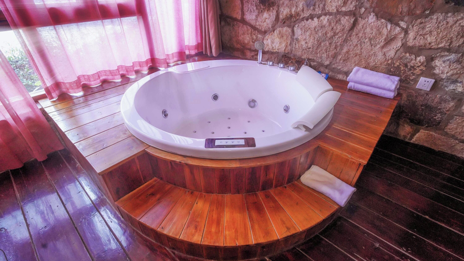 Bathroom 2, Aurora Rock Villa Resort, Taizhou