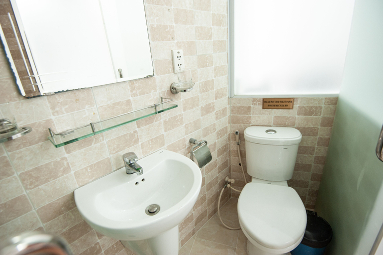 Bathroom 5, Sài Gòn Hub Hostel & Bar, Ho Chi Minh City