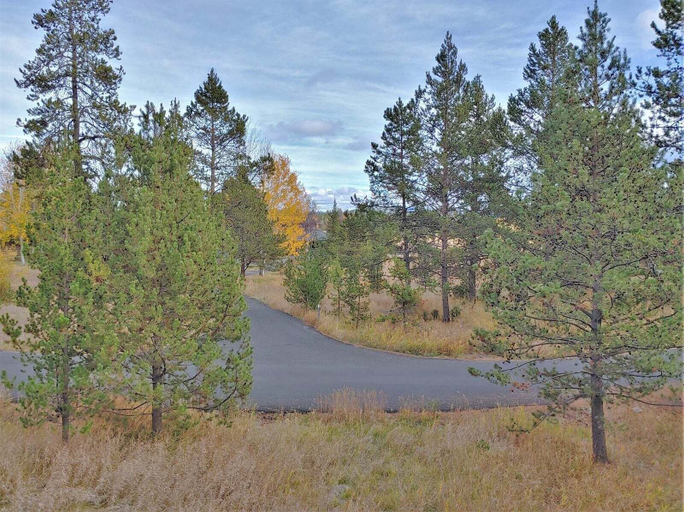 Interior 3, Lone Eagle Landing 2, Deschutes