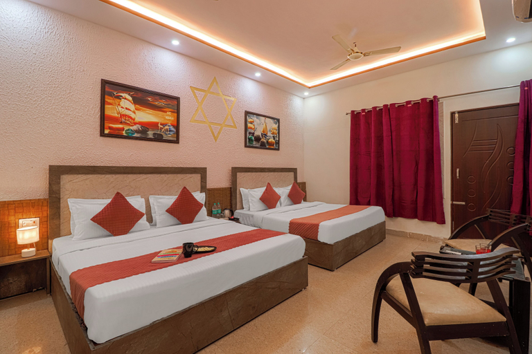 Room 2, Hotel Tanish, Dehradun