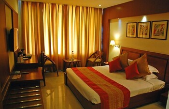 Others 4, Hotel Shivalikview, Chandigarh