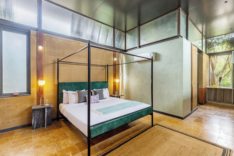 Room 2, ELIVAAS Hari Bagh 4 BHK Villa, Jaipur