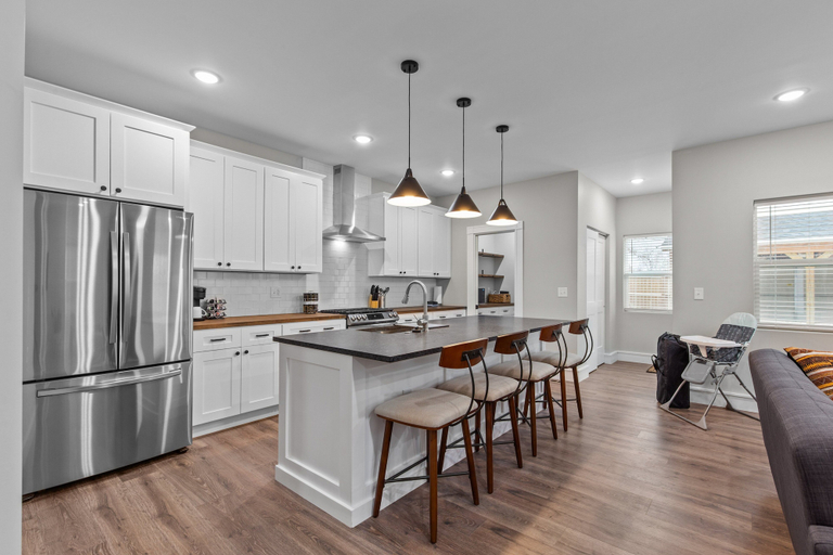 Interior 3, 3323: Uptown Elegant Escape by JZ Vacation Rentals, Saint Louis