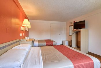 Others 3, Motel 6 Hagerstown, MD, Washington