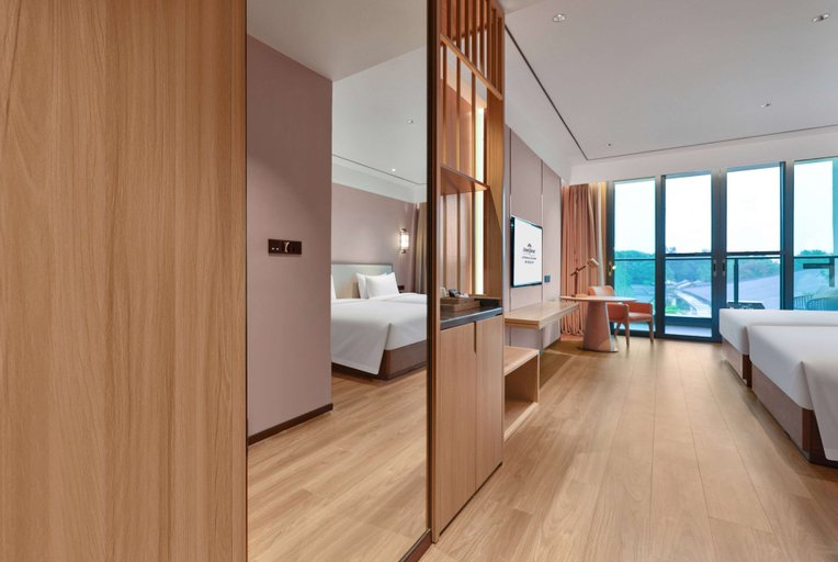 Bedroom 3, Howard Johnson Hot Springs Plaza YingHuaShan, Deyang