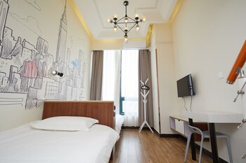 Room 3, Meego Qingwen Hotel, Shanghai