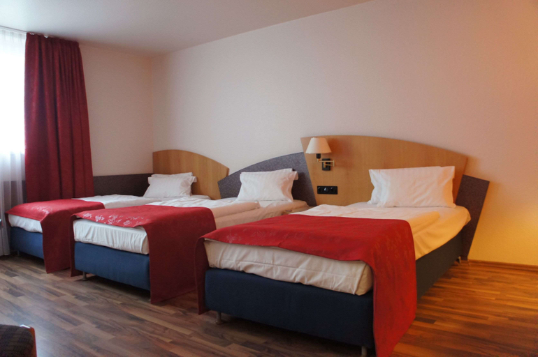 Bedroom 2, ARVENA Messe Hotel, Nürnberg