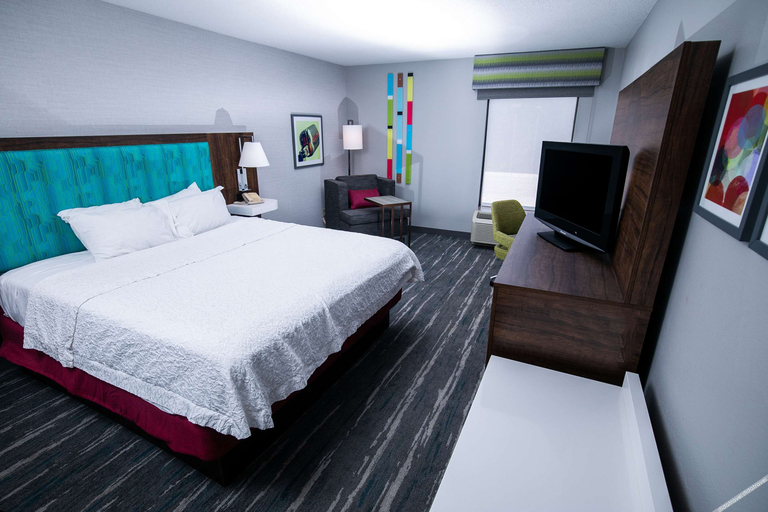 Bedroom 3, Hampton Inn Pickwick Dam - At Shiloh Falls, Hardin