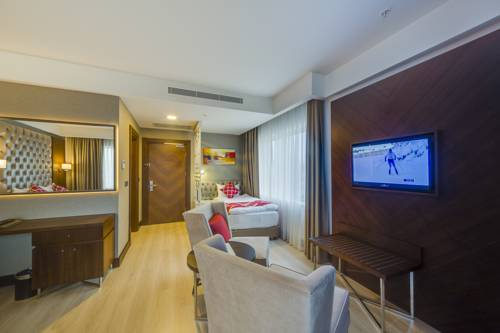 Others 2, Demircioğlu Park Hotel, Merkez
