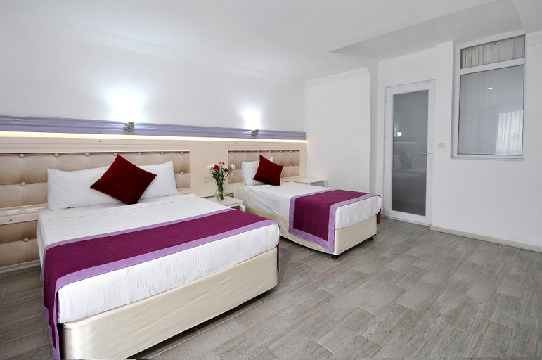Bedroom 2, Ramira Beach Hotel, Alanya