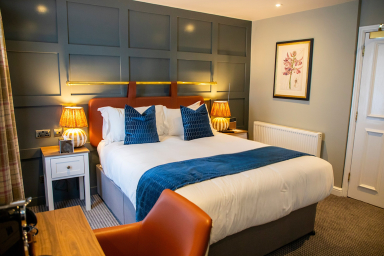 Bedroom 2, The Chalk Hare, Royston, Hertfordshire - Acorn Pubs, Cambridgeshire