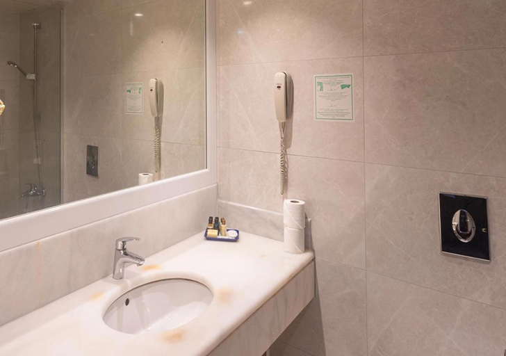 Bathroom 4, Ozkaymak Incekum Hotel, Alanya