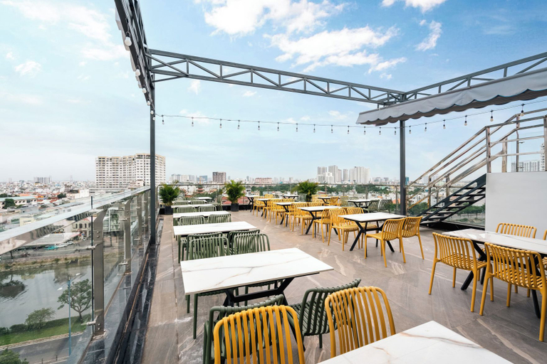 Food & Drinks 4, G8 Riverside Hotel Saigon, District 1