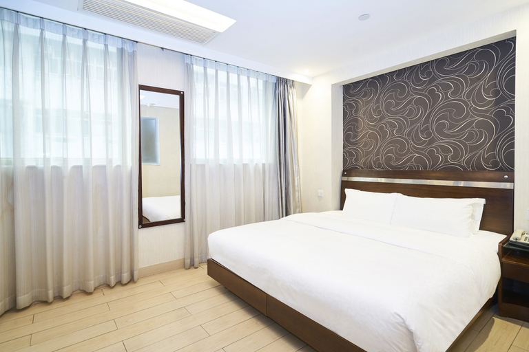 Others 5, Pookin Hostel · Mong Kok, Kowloon