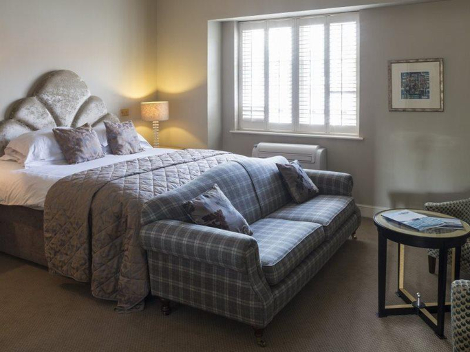 Bedroom 2, The Kings Arms, Dorset