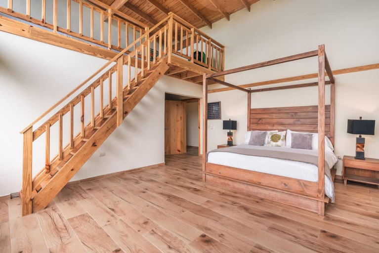 Room 3, Stunning Villa w Pool Mountain View in Jarabacoa, Jarabacoa