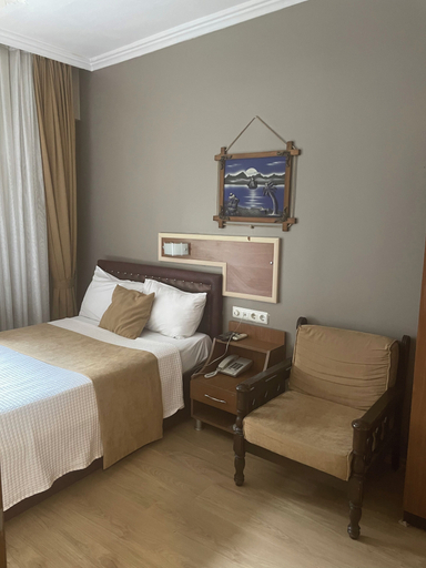 Bedroom 4, Otel Yalta, Merkez