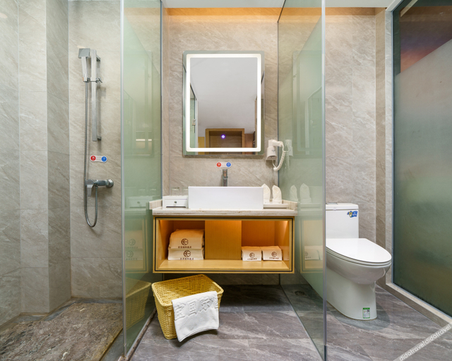 Bathroom, Shenzhen ChangBao International Hotel, New Territories