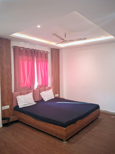 Room 4, Hotel Aadhyav Palace, Ujjain
