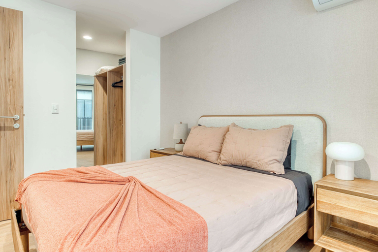Room 3, Luxury 2 BR Condo - Rooftop Pool With City View, Mexico City