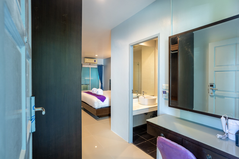 Bathroom 3, The Great at Patong Hotel, Pulau Phuket