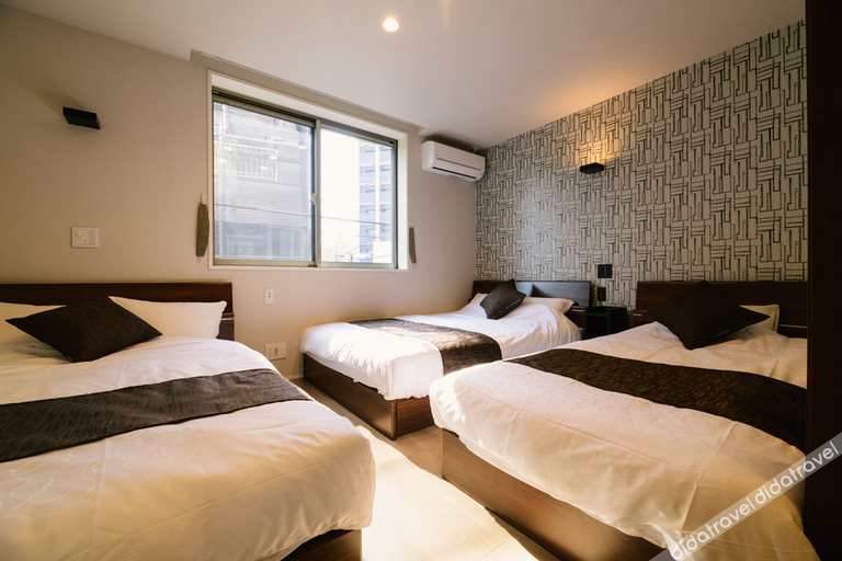 Others 3, Hakata Apartments, Fukuoka