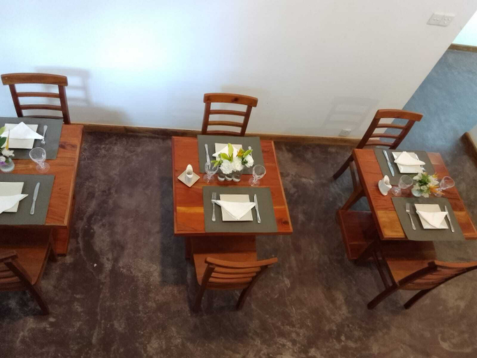 Food & Drinks 4, Samsara, Hikkaduwa