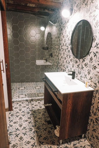 Bathroom 3, Soy Local Centro Historico, Cartagena de Indias