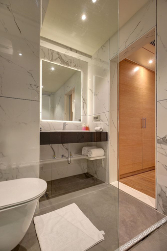 Bathroom 3, Hotel Mumbai House - Ghansoli, Thane