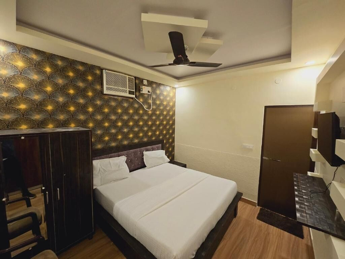 Room 4, Hotel Marina, Meerut