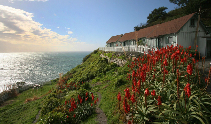 Exterior & Views 2, Lucia Lodge, Monterey