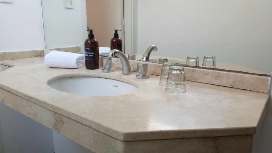 Bathroom 4, Hotel BA Congreso, Distrito Federal