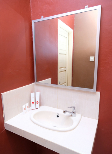 Bathroom 3, Hotel O Mars Kost Syariah, Jambi