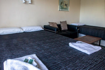 Others 3, Ascot Motor Lodge, Buller