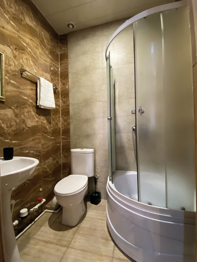 Bathroom 4, Siqvaruli, Tbilisi