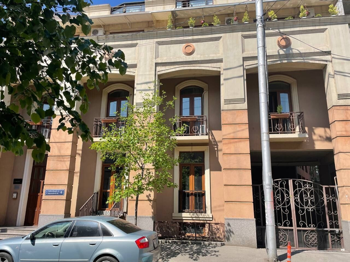 Exterior & Views, Siqvaruli, Tbilisi