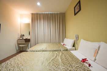 Others 5, Grand Inn, Penang Island