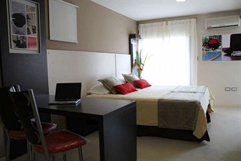 In-Room Business Center, Sol de Piedra Suites & Apart, Capital
