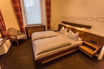 Others 2, Schloß-Hotel Petry, Cochem-Zell
