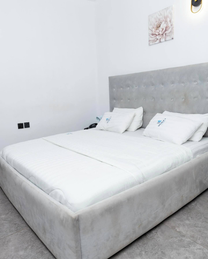 Room 2, Double N Apartment, Ilorin South